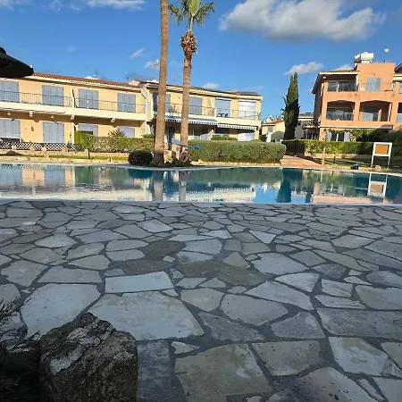 Apartment Regina Gardens 2 *